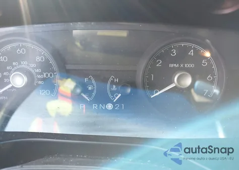 2011 Lincoln Town Car Executive L из США, поврежденный, VIN 2LNBL8EV1BX765348